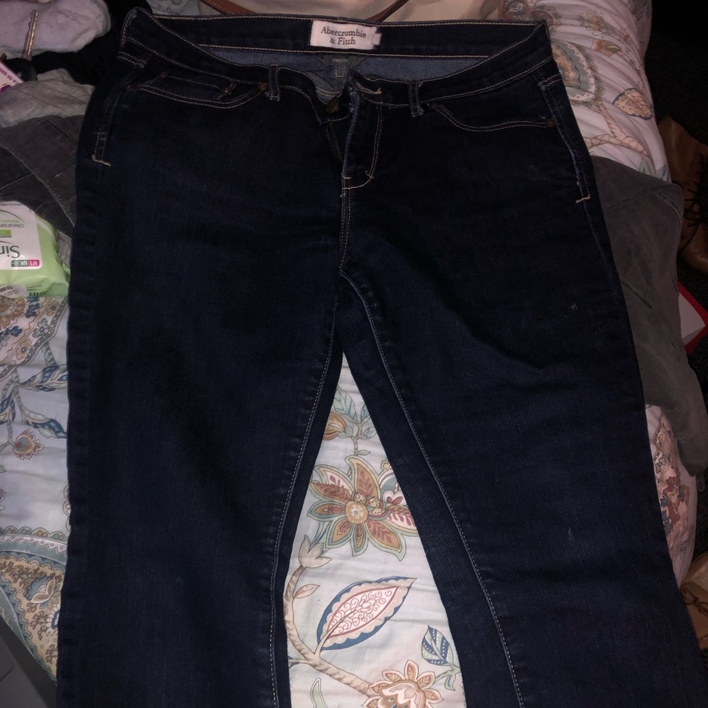 A&F 6R Erin Jeans